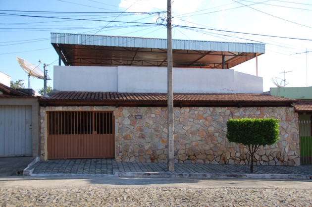 Contribuinte vai processar a Prefeitura de Divinópolis por ter virtualmente demolido a casa dele – “erram e ainda não querem me dar o desconto” casa que sumiu